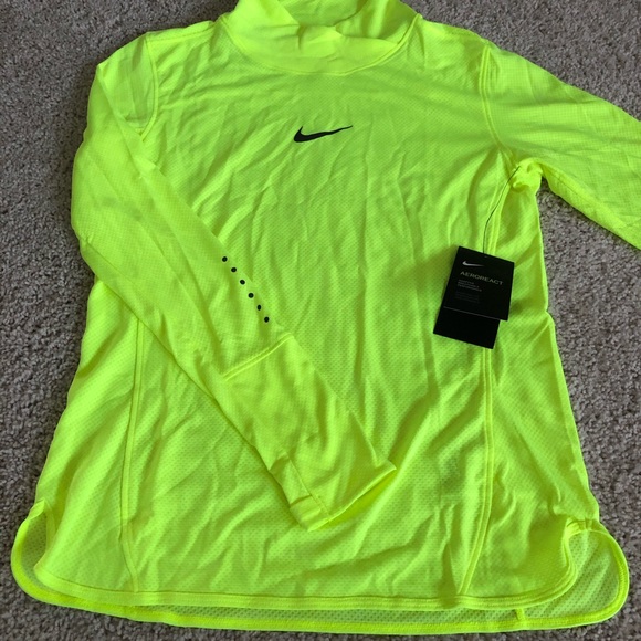 Nike Tops - Womens Nike Aeroreact LS Dri-Fit Running Shirt NWT